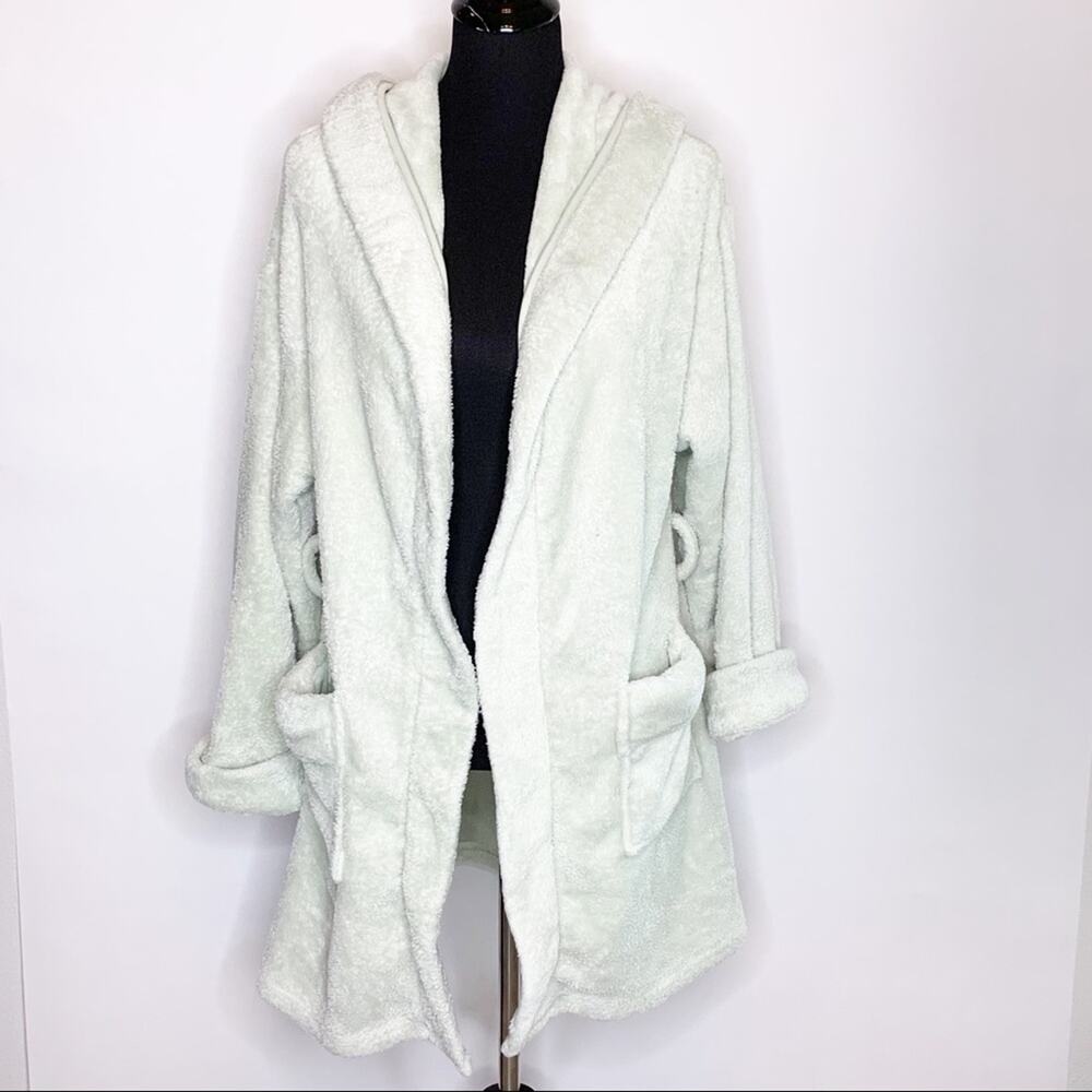 Wildfox light sage green Pillow Talker embroidered hooded robe size Large - Picture 2 of 13